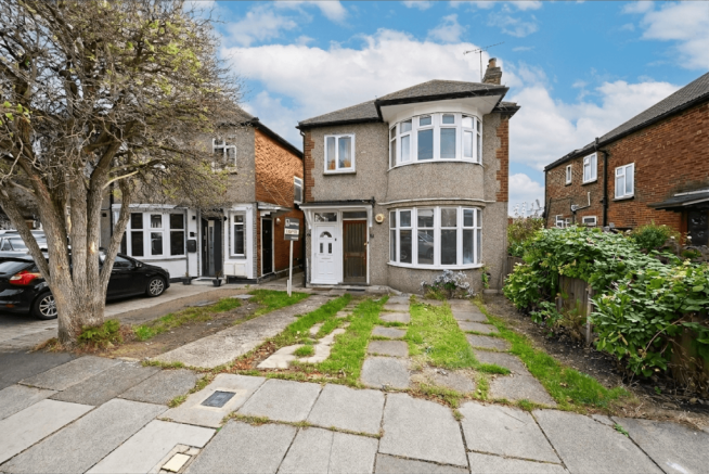 2-bed flat on Stanley Avenue, Greenford, UB6, £299,995