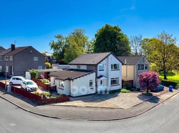 Crummock Gardens, Beith Four bedroom detached home