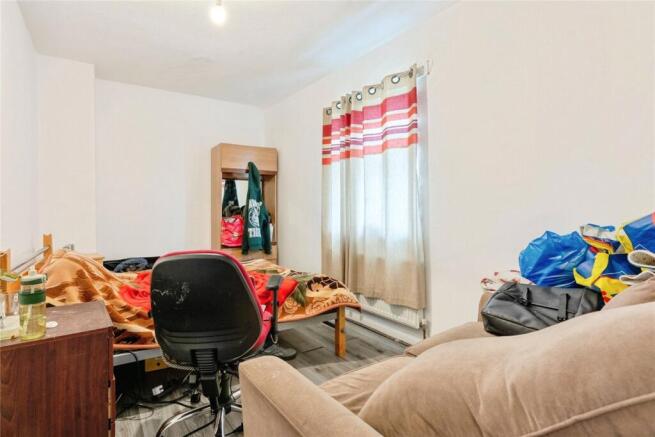 3 bed Terraced for sale Image 9