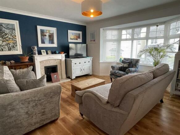 Lounge: