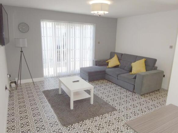 Lounge/Din/Kitchen