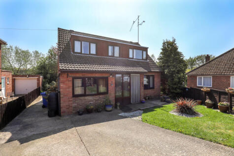 Ensleigh Close, Burton Latimer, Kettering