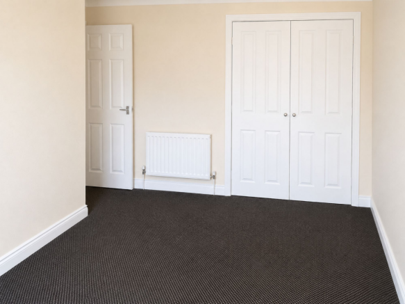 3 bed Terraced to rent Image 9