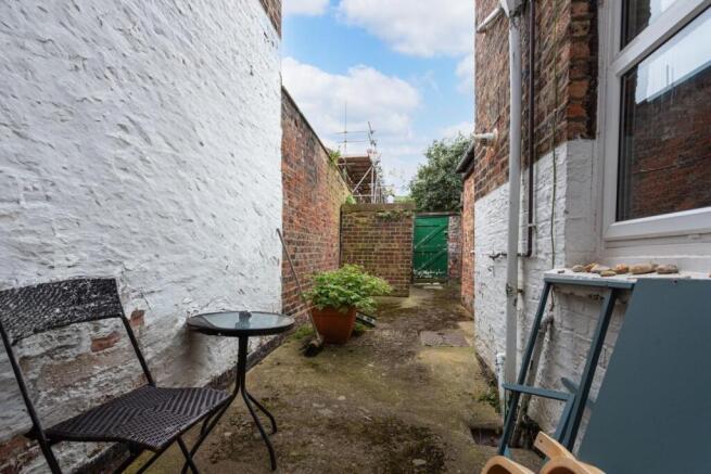 2 bed Terraced for sale Image 6