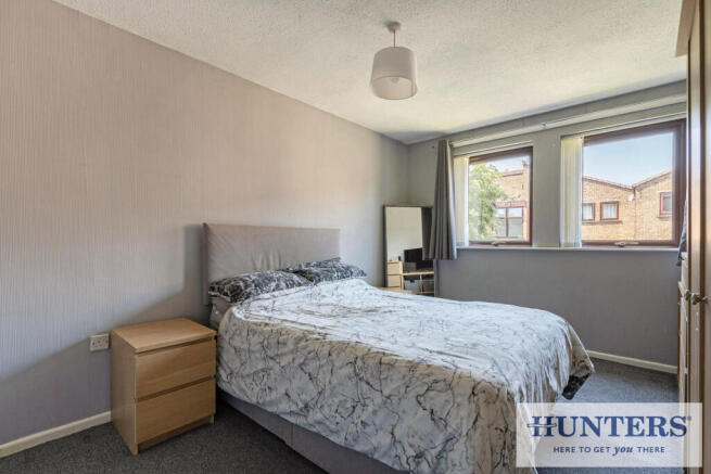 2 bed Flat for sale Image 10