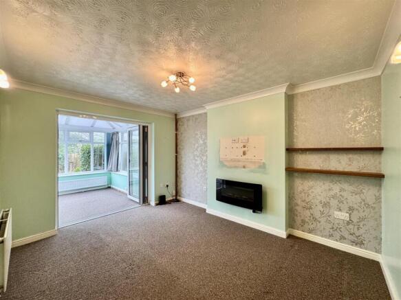 2 bed Semi-Detached Bungalow for sale Image 9
