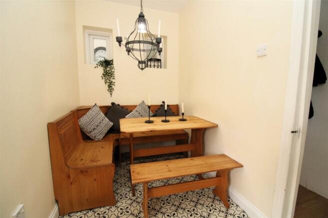 Kitchen/Breakfast Room