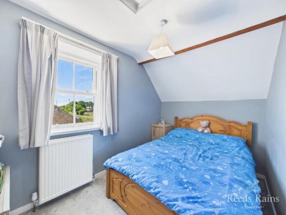 3 bed Semi-Detached for sale Image 8
