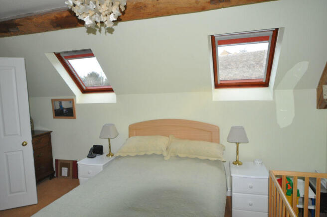 Photo 16