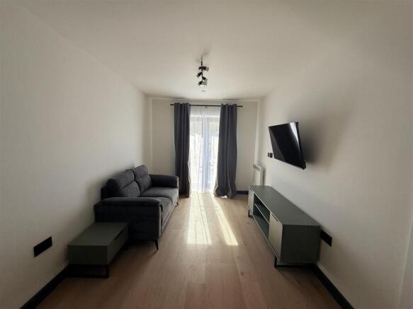 apt 9.JPG