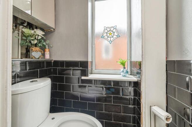 3 bed Semi-Detached for sale Image 10
