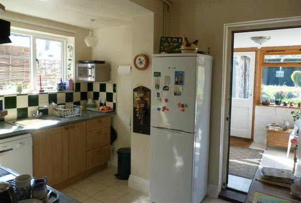 KITCHEN/BREAKFAST RO