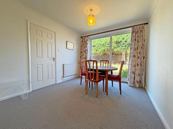 Caryer Close, Orton Longueville, Peterborough photo 4