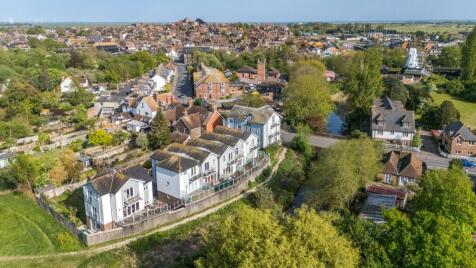 Pottery Court, Rye, TN31