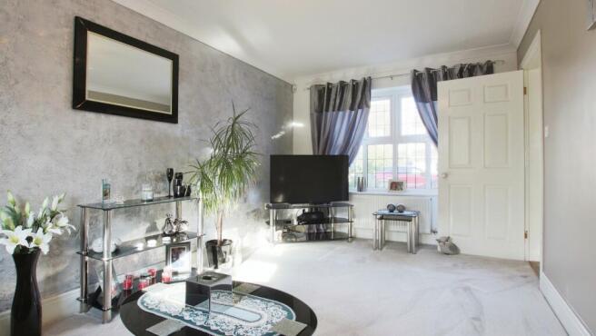 4 bed Detached for sale Image 10