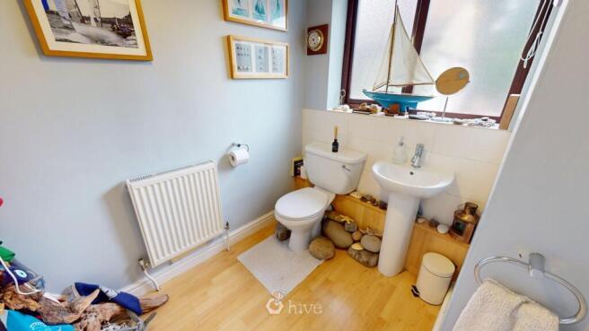 4 bed Detached for sale Image 12