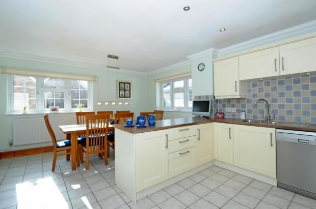 Breakfast/Kitchen