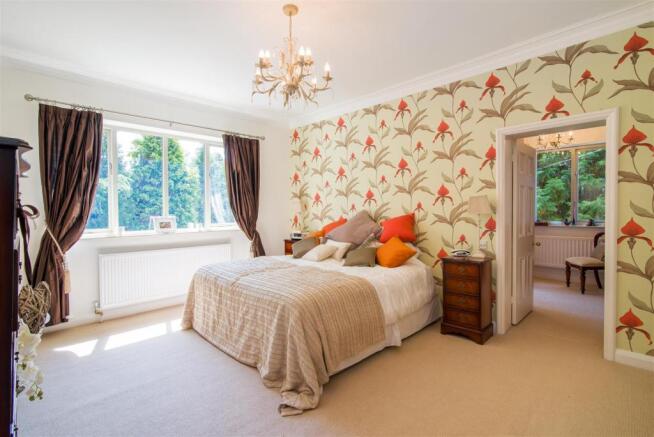 Main Bedroom Suite
