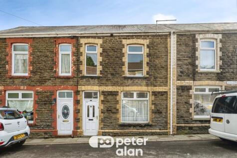 Lewis Terrace, Abergarwed, Neath