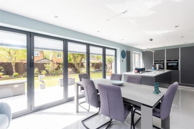 Kitchen / Diner / Entertaining