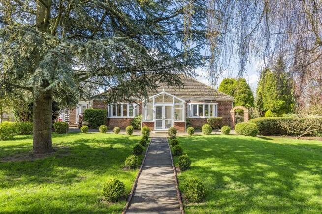 104 Bury Road ph0...
