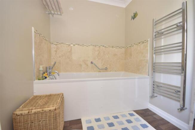 En Suite Bathroom