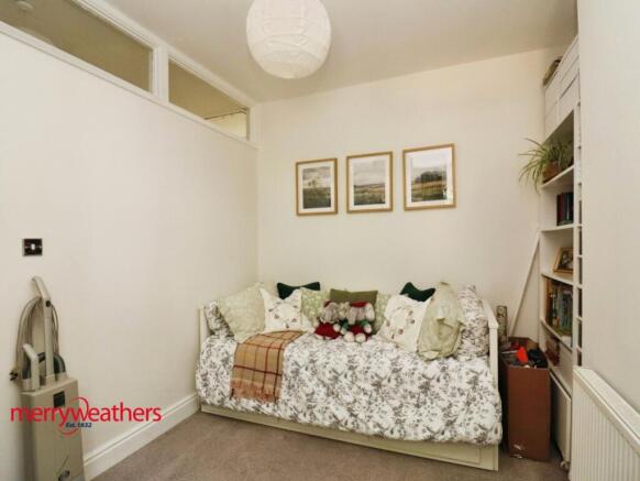 2 bed Terraced for sale Image 9