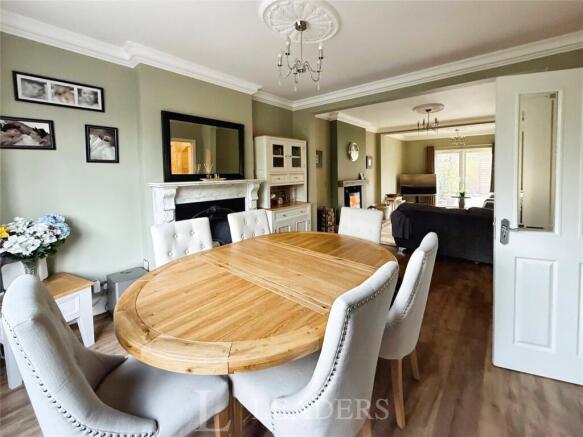 Living/Dining Room