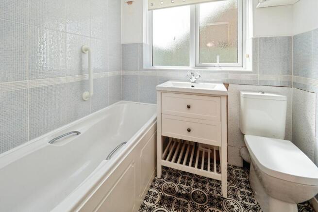 3 bed Semi-Detached Bungalow for sale Image 7