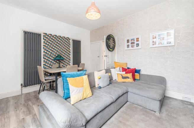 2 bed Terraced for sale Image 9