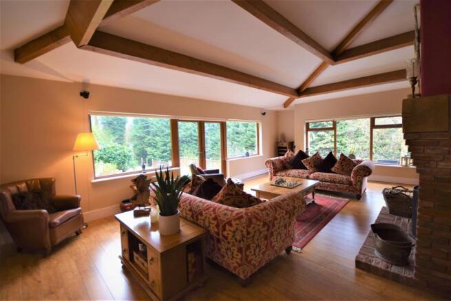 04 chapel Bank House, HX6 4DB.JPG