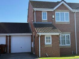 23, Cedar Walk, Featherstone, Pontefract WF7 6JN