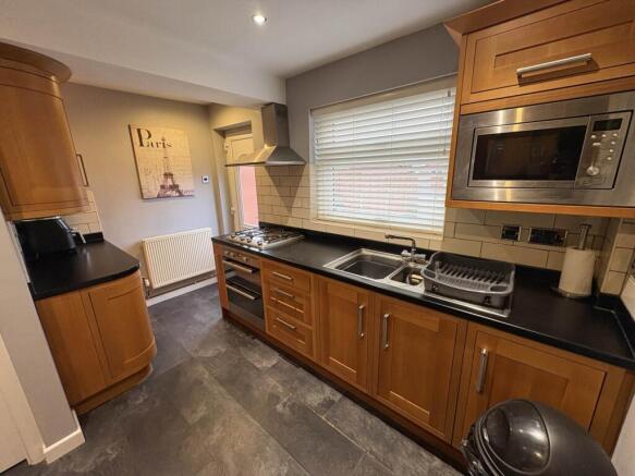 3 bed Detached for sale Image 9