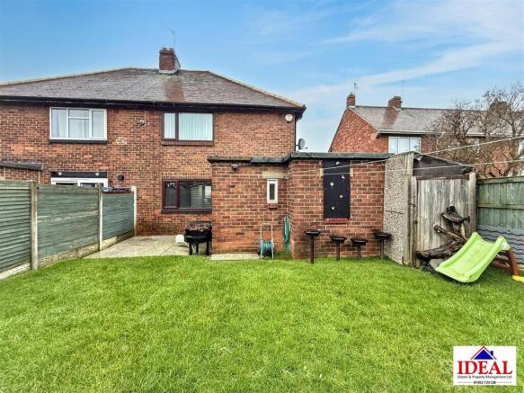 3 bed Semi-Detached for sale Image 12