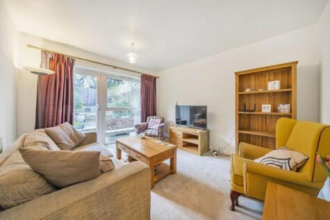 Bartholomew Close, Battersea, London, SW18