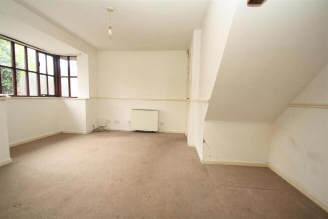 21 Rolvendon lounge c.JPG