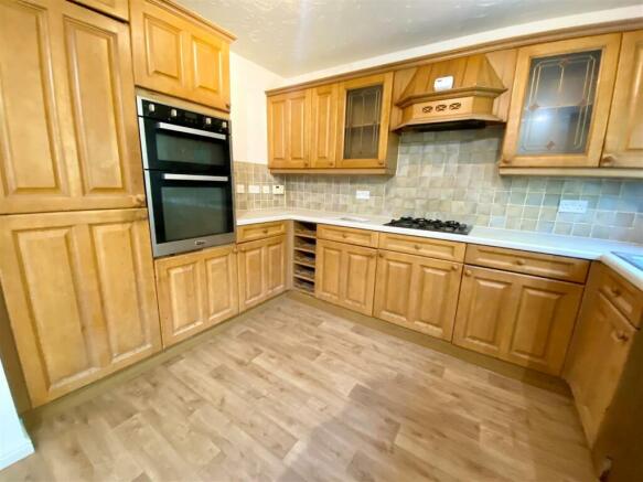 12 pp kitchen 3.jpg