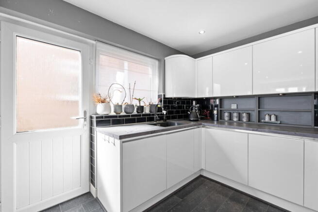 3 bed Detached Bungalow for sale Image 12