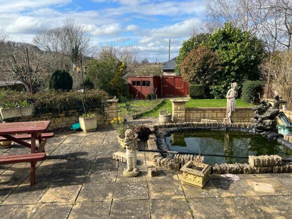 REAR GARDEN PATIO