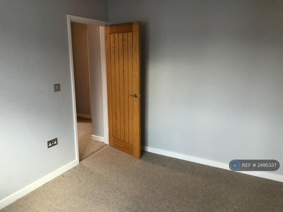 Bedroom2-2