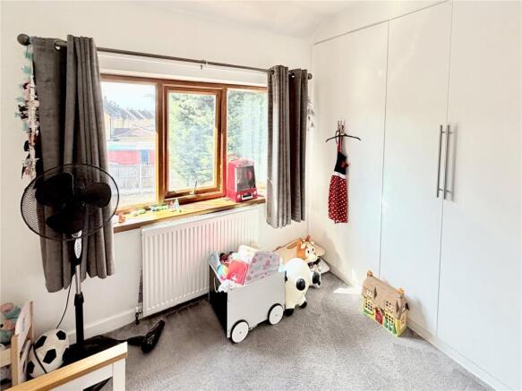 3 bed Semi-Detached for sale Image 10