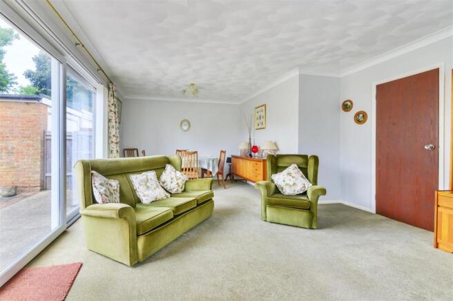 Lounge Dining Room