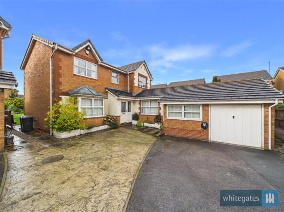 5 Bedroom Detached in BD5 8AG
