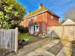 8, Arnhem Villas, Silcombe Lane, Freshwater PO40 9LW