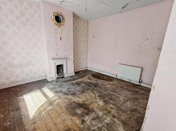 2 bed Terraced for sale Image 5