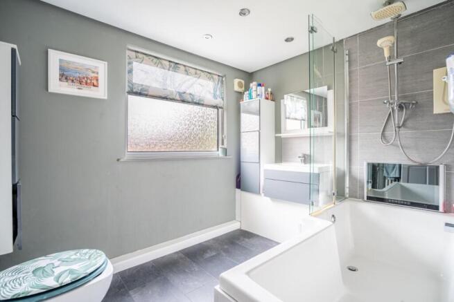 2 bed Semi-Detached for sale Image 10