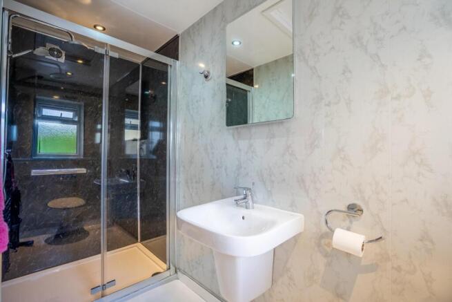 3 bed Detached for sale Image 6