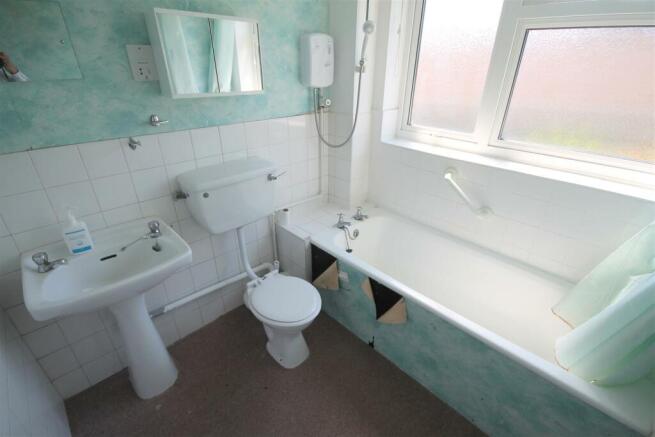 SA Bathroom.JPG