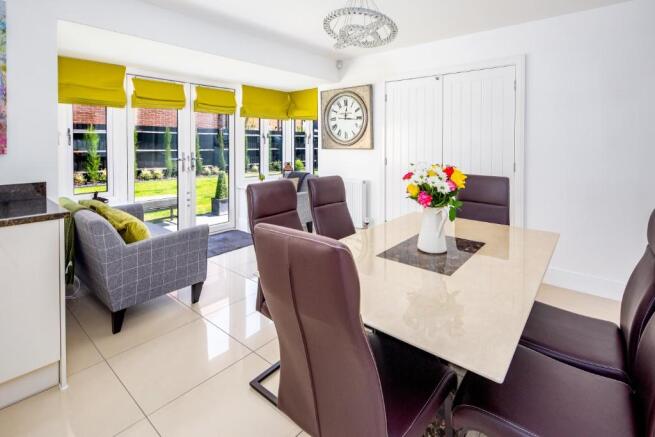 Kitchen/Diner/Bkfst