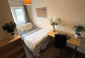 24, Broom Walk, Sheffield S3 7XE